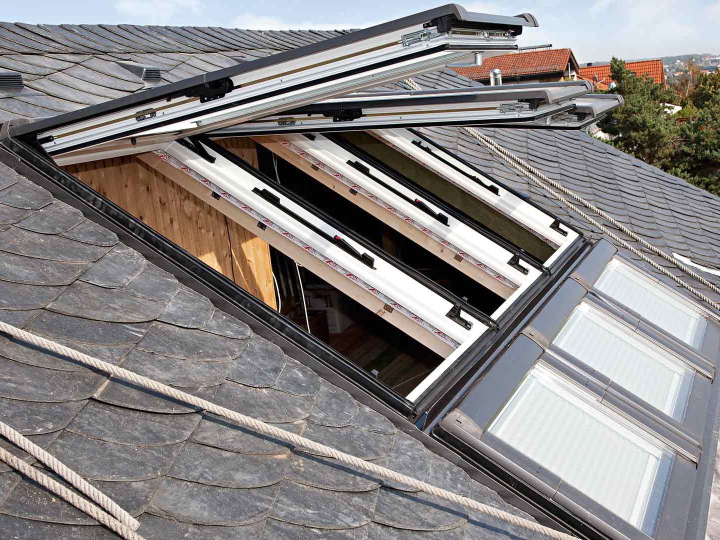 Designo R6 RotoTronic Schwingfenster MR | Roto Dachfenster